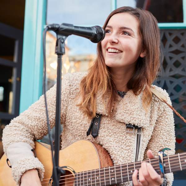 Guitar and Vocals lesson - private one-on-one at Academy of Music