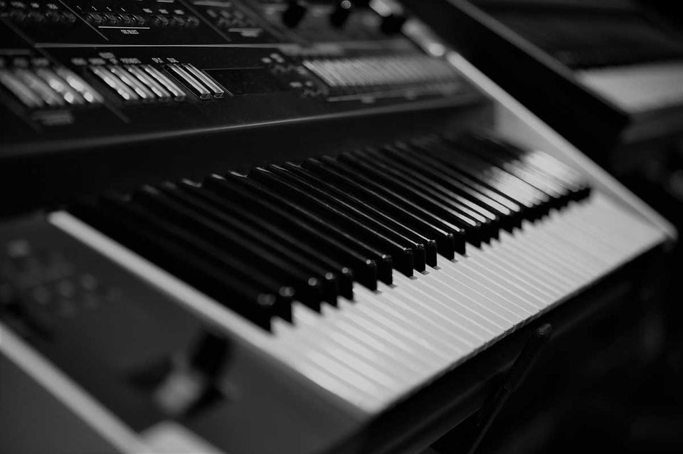 Keyboards & Digital Pianos